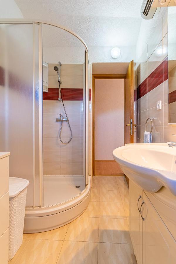 Apartmani Valun1 Exteriér fotografie