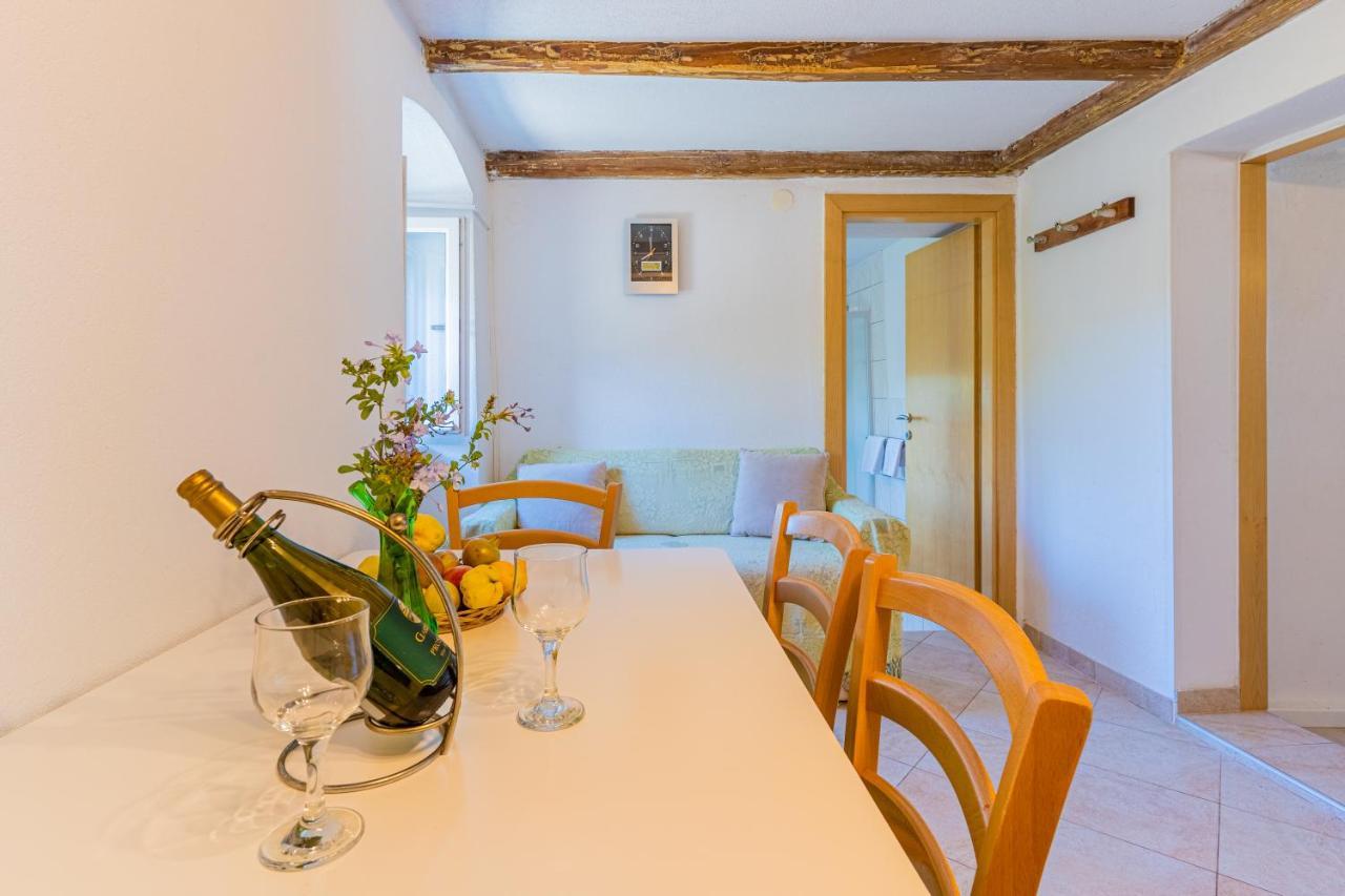 Apartmani Valun1 Exteriér fotografie